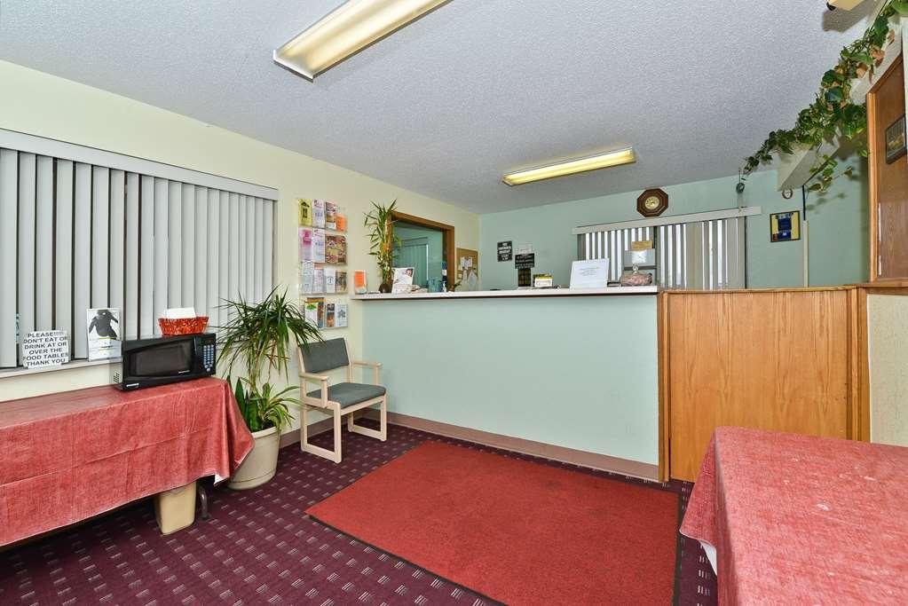 Americas Best Value Inn Champaign Interior photo